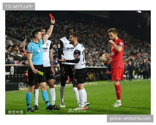 瓦伦西亚中场控制：通过传切配合撕开塞维利亚防线